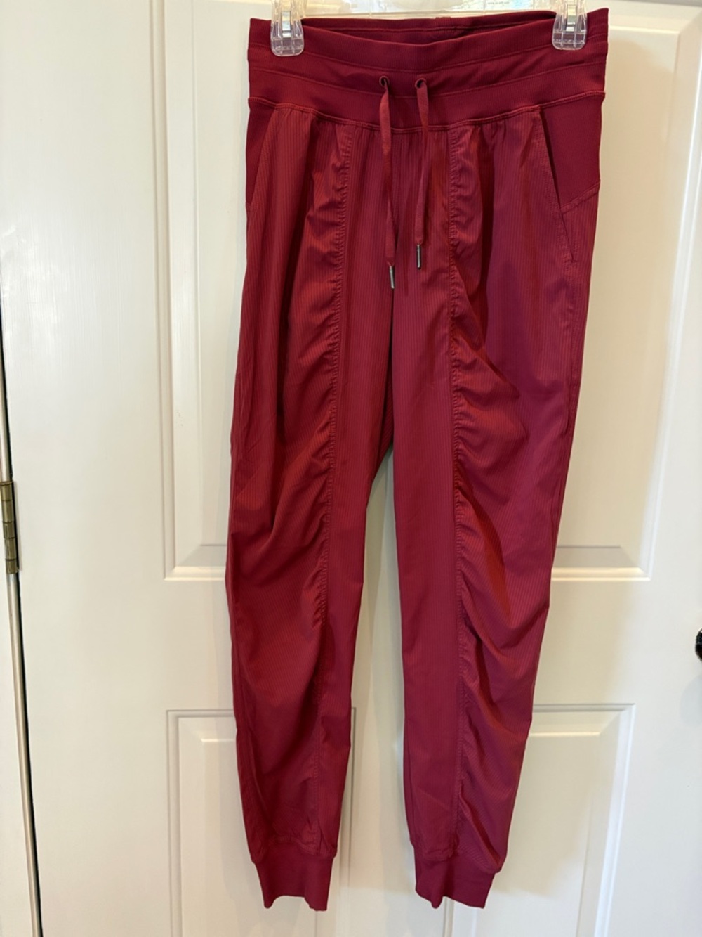 lululemon athletica Rose Maroon Lightweight Drawstring Joggers